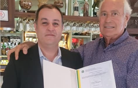 Entrega de certificado de Registro de Marca para Dom Gaspar Restaurante