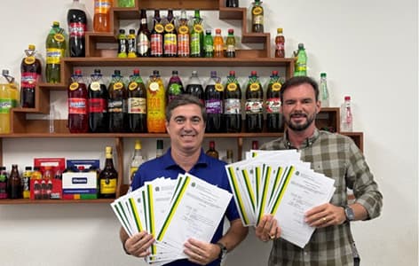 Entrega de certificado de Registro de Marca Bebidas Conquista