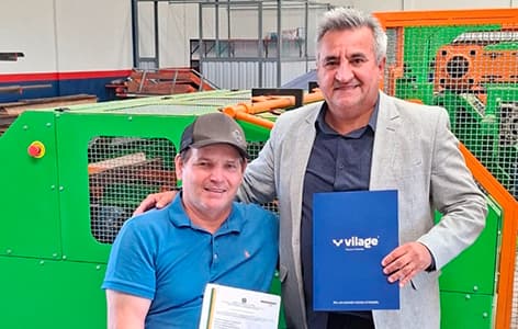 Entrega de Carta Patente ao cliente Luiz Cl&aacute;udio Soares