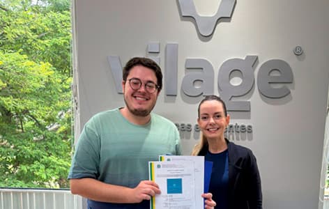Entrega de certificado de marca Dr. Lucas Mariscal Alves de Martin