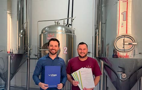 Entrega de certificado de marca Tripoli Bebidas